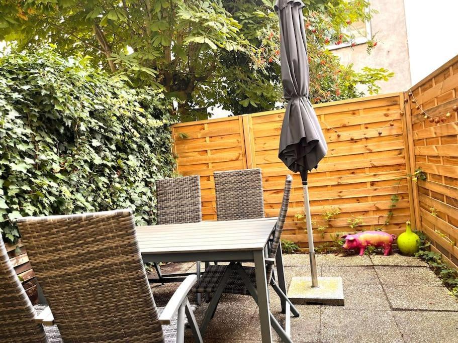 Doppelzimmer Mit Terrasse In Privatem Zuhause Любек Экстерьер фото