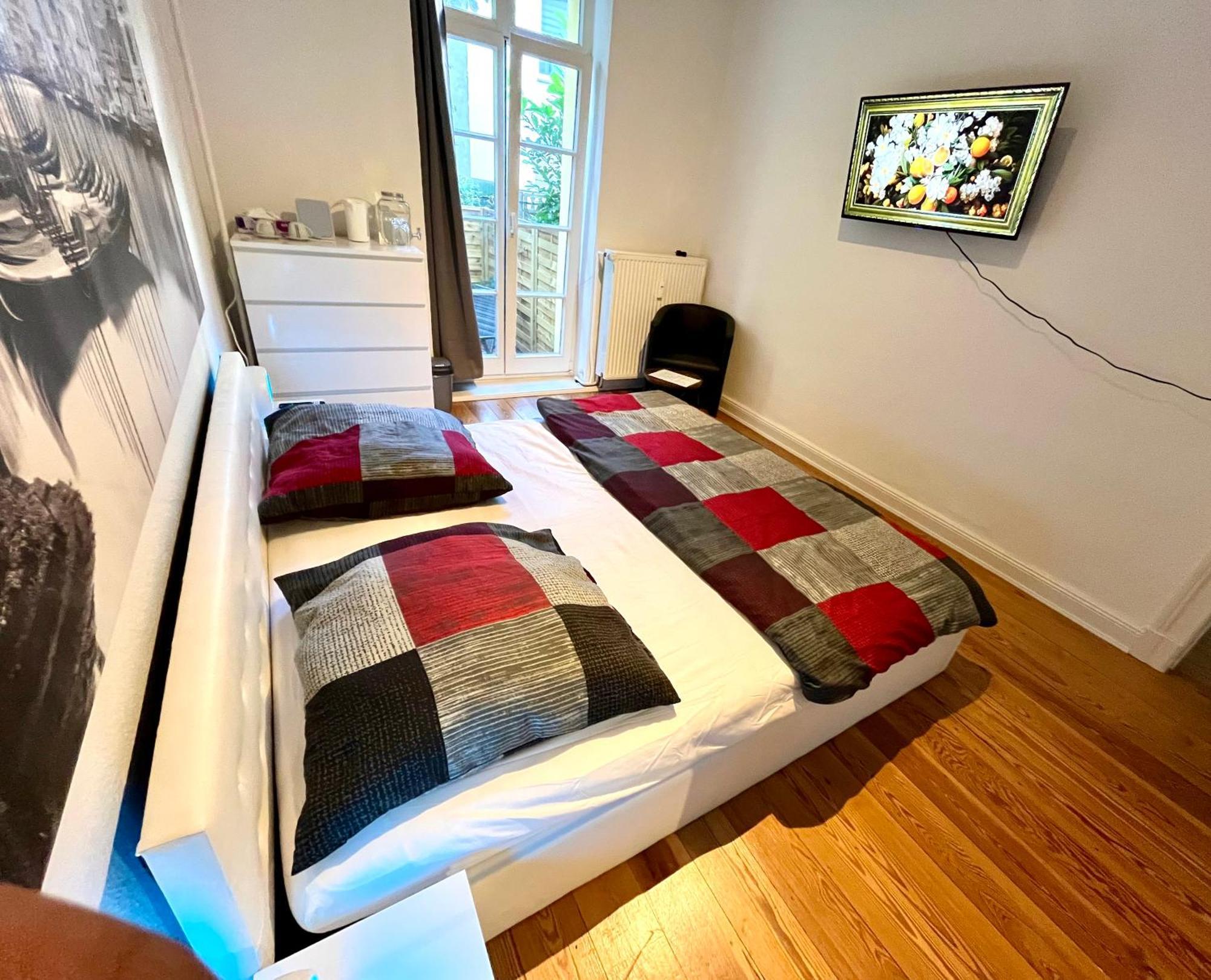 Doppelzimmer Mit Terrasse In Privatem Zuhause Любек Экстерьер фото